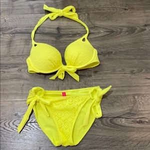 Victoria’s Secret Push-Up Bikini